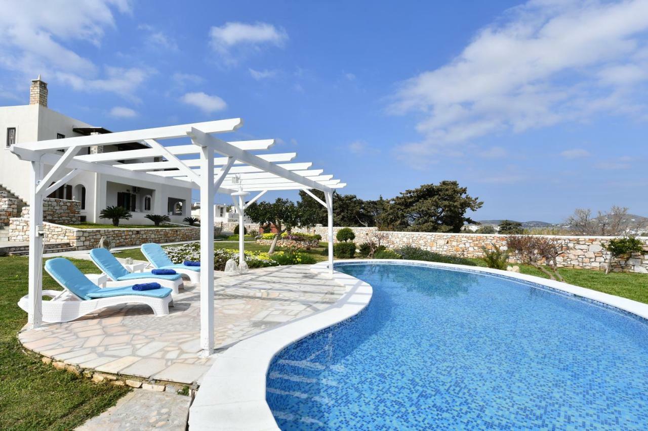 Villa Trifylia ปาริเกีย ภายนอก รูปภาพ