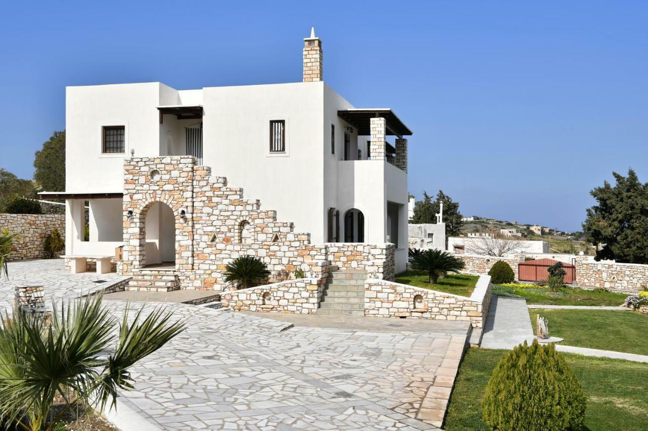 Villa Trifylia ปาริเกีย ภายนอก รูปภาพ